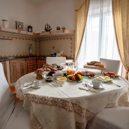 A Due Passi Bed & Breakfast Olbia