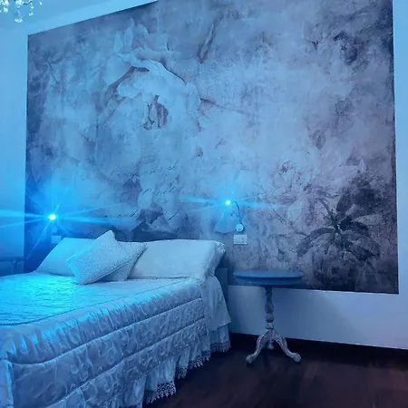 Bed & Breakfast A Due Passi *
