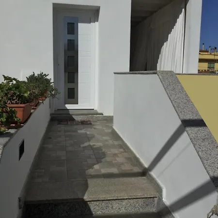 Bed & Breakfast A Due Passi *