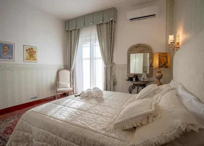 Bed & Breakfast A Due Passi 3*